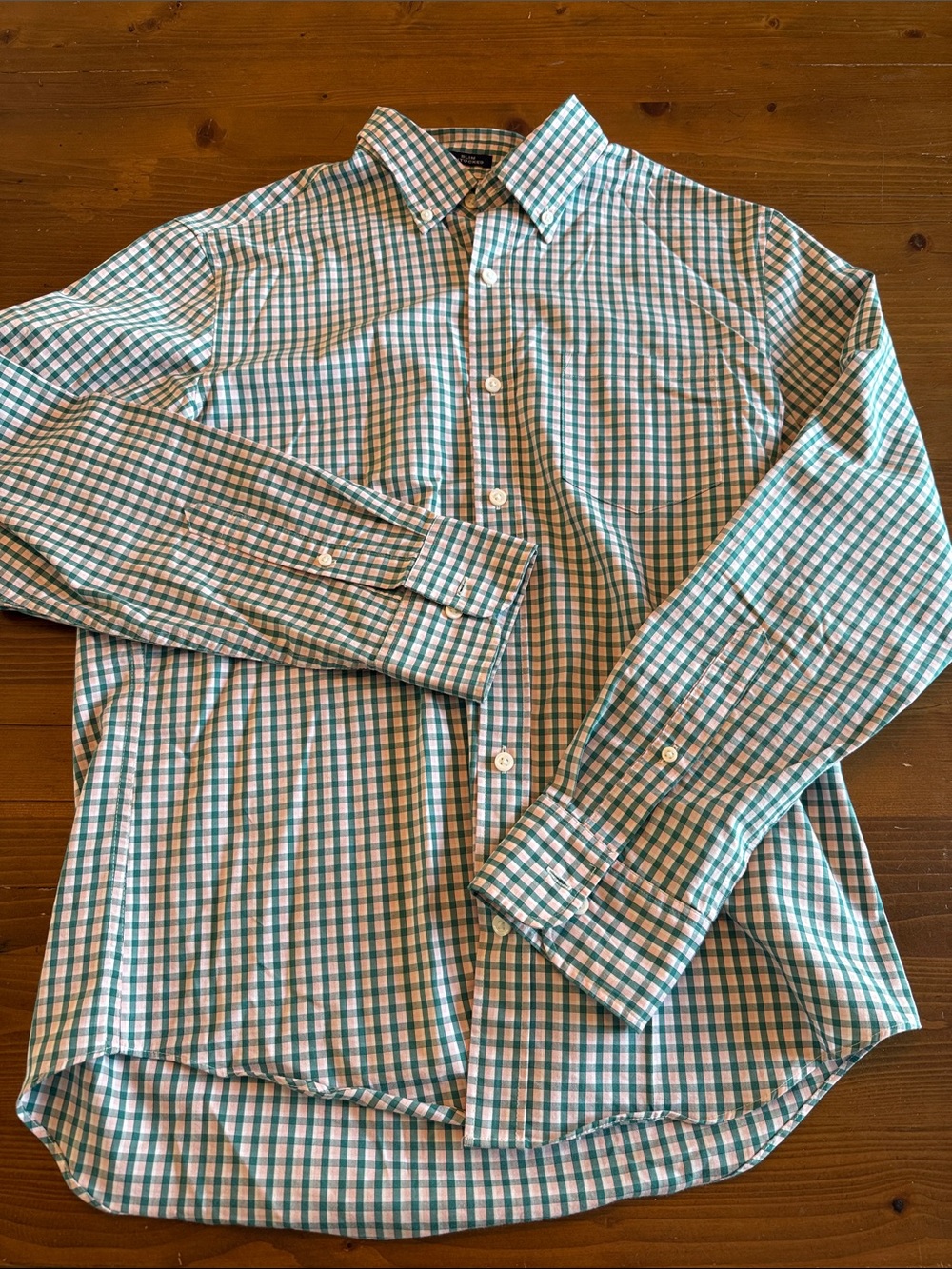 J. Crew Factory Men’s Slim Untucked Button-Up casual shirt